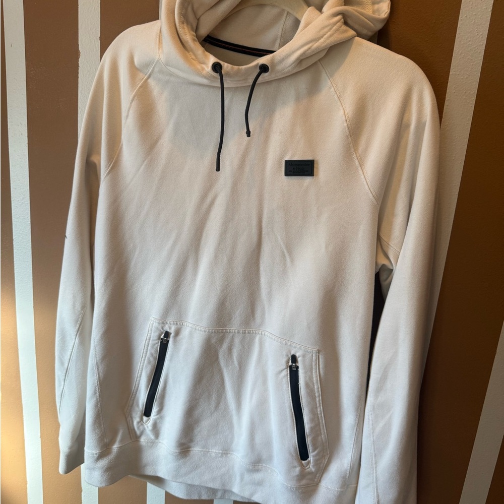 Abercrombie & Fitch Cream Sweatshirt with Black Logo Patch